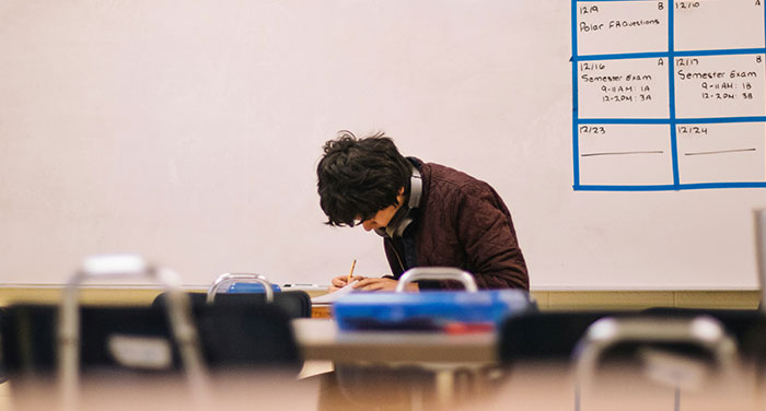 Woman Is Incredibly Enraged After 18 Y.O. Girl Refuses To Sleep Over With Her Son Of Same Age