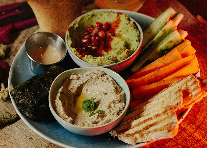 &ldquo;You Can Just Eat It, Then&rdquo;: Karen Eats Moldy Veggies After Refusing To Acknowledge A Worker