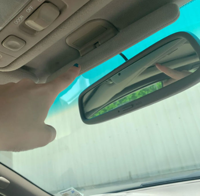 "People Won't Respect You As Much": 30 Short People Share Things Tall Folks Don't Understand