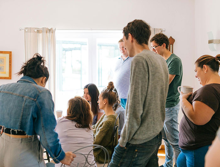 "People Won't Respect You As Much": 30 Short People Share Things Tall Folks Don't Understand