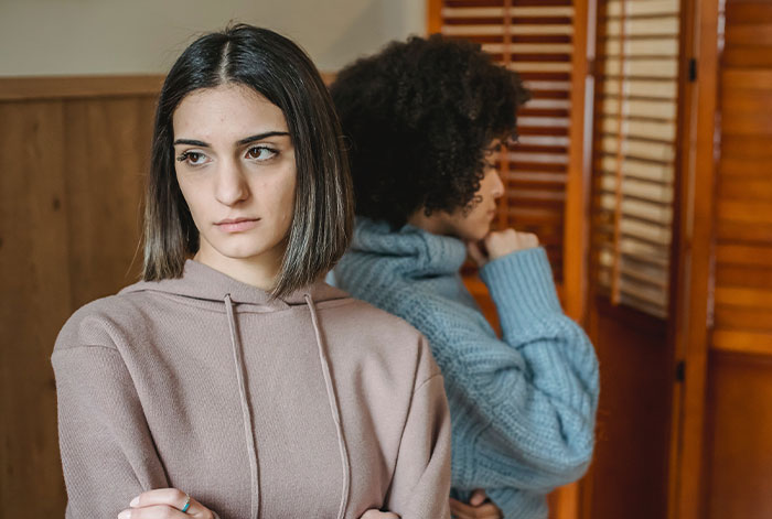 "People Won't Respect You As Much": 30 Short People Share Things Tall Folks Don't Understand