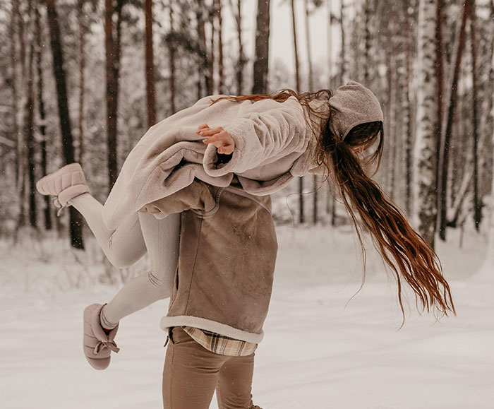 "People Won't Respect You As Much": 30 Short People Share Things Tall Folks Don't Understand