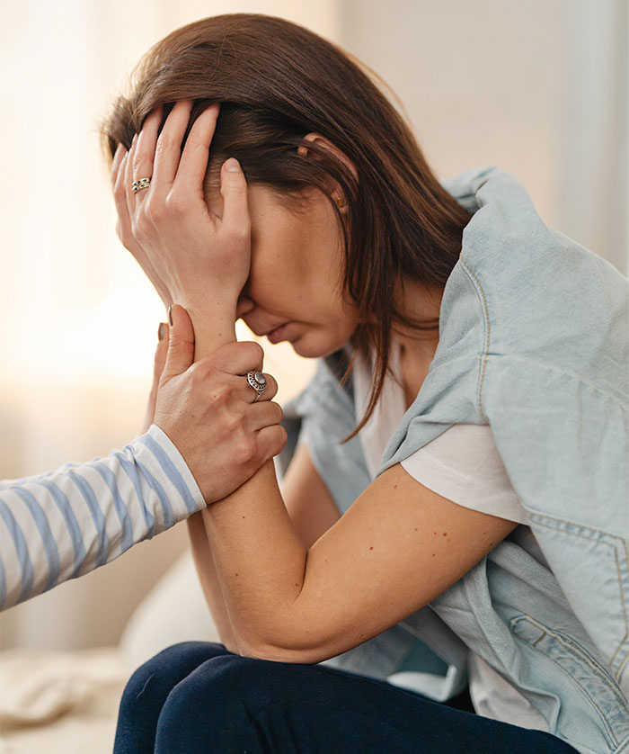 Family Screams At Woman After She Refuses To Be Her Spoiled Sister's Surrogate