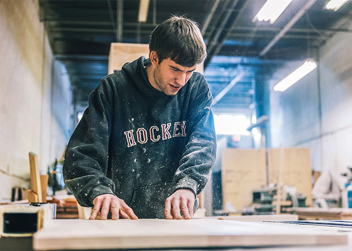 35 Ex-Spoiled Kids Reveal The Moment They Were Hit By The Real World