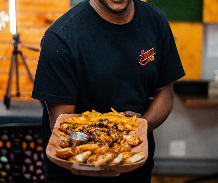 30 Stories Of Customers From Hell That These Servers Just Had To Vent About Online