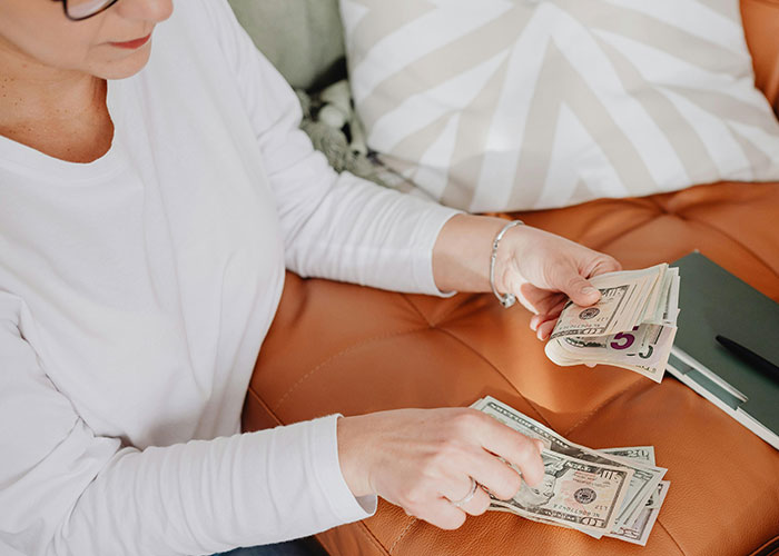 "Professional Incompetence": 30 Things That Are More Common Than People Would Like To Think