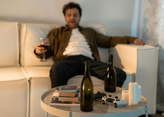 "Professional Incompetence": 30 Things That Are More Common Than People Would Like To Think