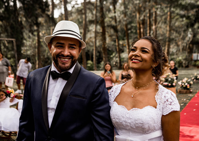 26 Of The Craziest “Speak Now Or Forever Hold Your Peace” Objections Witnessed By Officiants