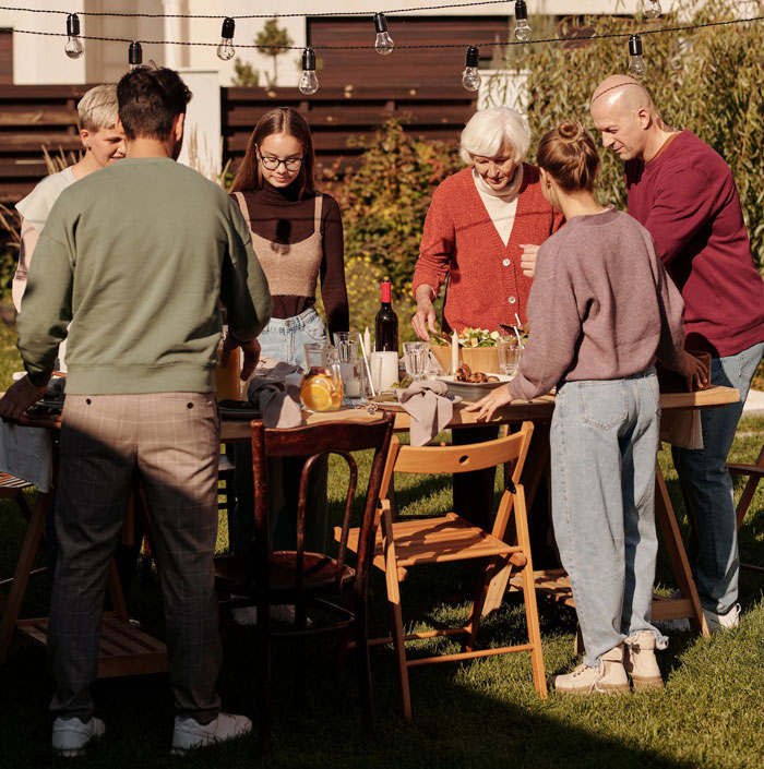 Dad Refuses To Help With Newborn, Keeps Inviting Family Over For Visits, Wife Takes Revenge