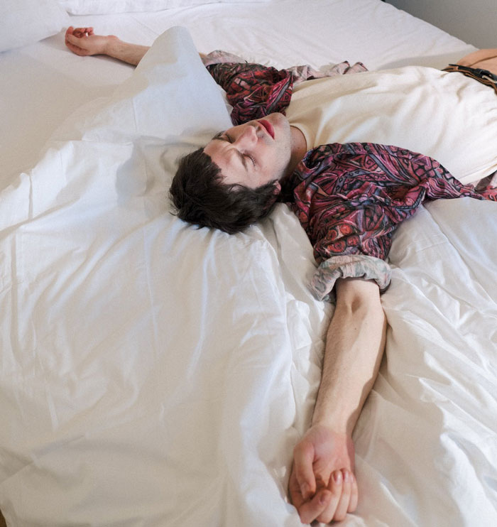 Dad Refuses To Help With Newborn, Keeps Inviting Family Over For Visits, Wife Takes Revenge