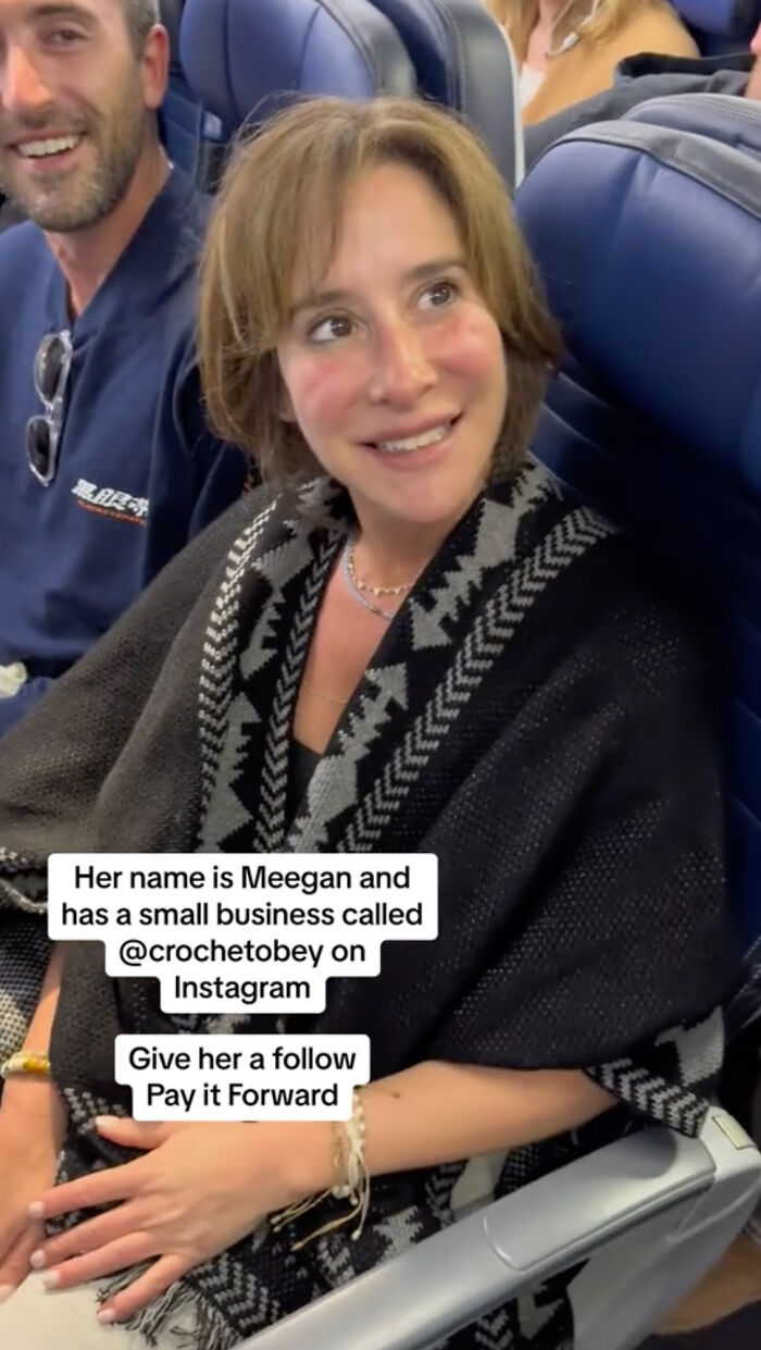 Stranger Makes Baby A Beanie On Flight, Kind Gesture Touches Millions, Including Michelle Obama Stranger Makes Baby A Beanie On Flight, Kind Gesture Touches Millions, Including Michelle Obama