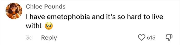 "I Would Have No Patience": Woman With Emetophobia Shares What Goes On In Her Family Group Chat