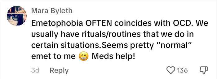 "I Would Have No Patience": Woman With Emetophobia Shares What Goes On In Her Family Group Chat