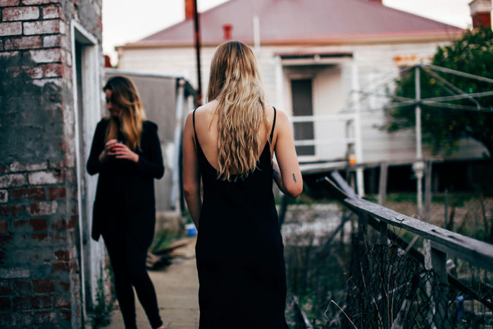 Woman’s GF Yells At Her For Wearing Dress And Having Long Hair, Relationship Is Put Into Question - 8