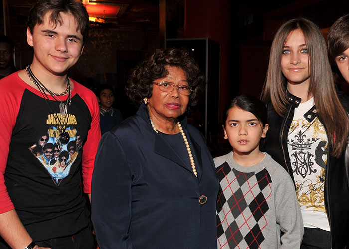 Michael Jackson&rsquo;s Three Children Shine Together In Rare Public Appearance To Honor Father&rsquo;s Memory