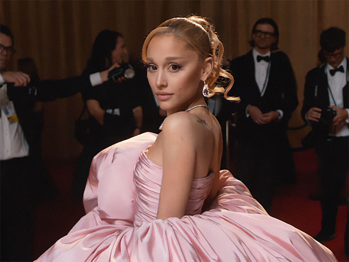 “Constantly Changing Personas”: Ariana Grande’s 2024 Oscars Accent Sparks Backlash “Constantly Changing Personas”: Ariana Grande’s 2024 Oscars Accent Sparks Backlash
