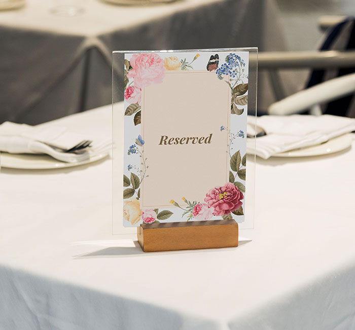 Woman Shares “Missed RSVP” Cards For “Inconsiderate” Wedding Guests Who Didn’t Reply By Deadline Woman Shares “Missed RSVP” Cards For “Inconsiderate” Wedding Guests Who Didn’t Reply By Deadline