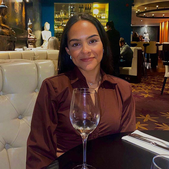 25-Year-Old Woman Announces Her Own Passing In A Touching Message 25-Year-Old Woman Announces Her Own Passing In A Touching Message