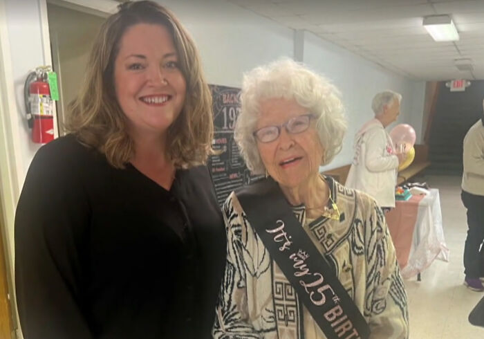 100 Y.O. Born On A Leap Day Throws Incredible 25th Birthday Party On February 29th