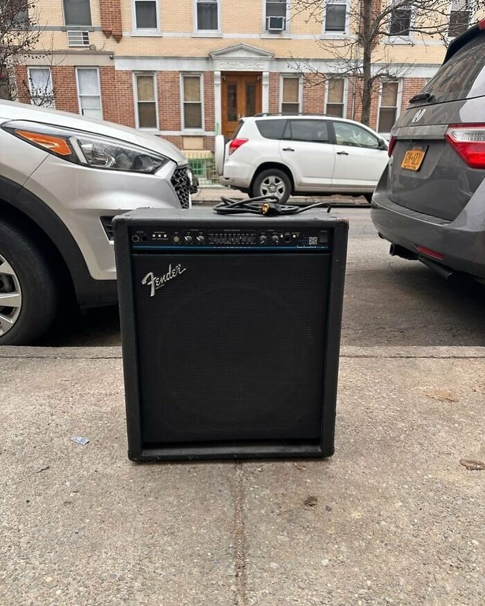 For People Who Don’t Like Their Neighbors. On Putnam Ave In Between Onderdonk And Woodward Ave 