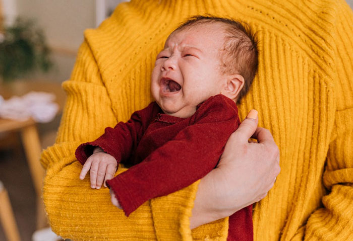 “AITA For Ignoring A Crying Baby In A Restaurant And Continuing To Enjoy My Dessert?” “AITA For Ignoring A Crying Baby In A Restaurant And Continuing To Enjoy My Dessert?”