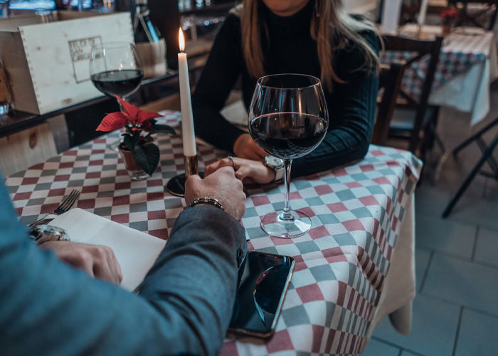 50 People Reveal The Exact Moment That Made Them Divorce Their Spouse