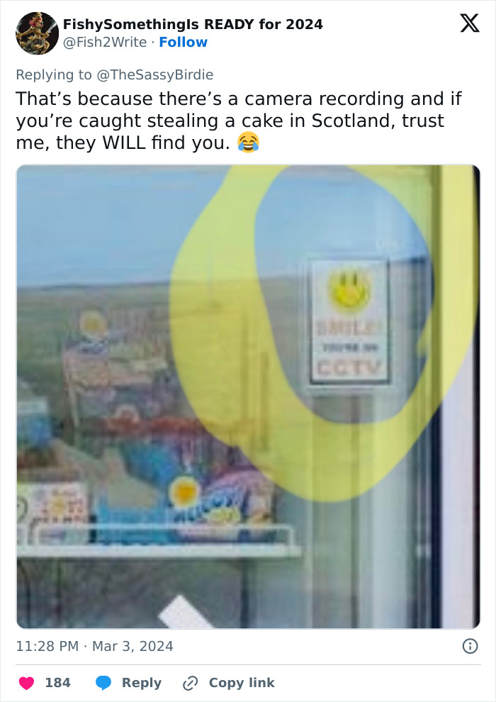 Scotland’s Honesty Cake Fridge Goes Viral, Has People Listing Other Similar Fridges Around The World Scotland’s Honesty Cake Fridge Goes Viral, Has People Listing Other Similar Fridges Around The World