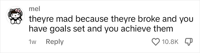 Woman Is Done With Being Mobbed At Work, Quits And Exposes Bullying Tactics Woman Is Done With Being Mobbed At Work, Quits And Exposes Bullying Tactics