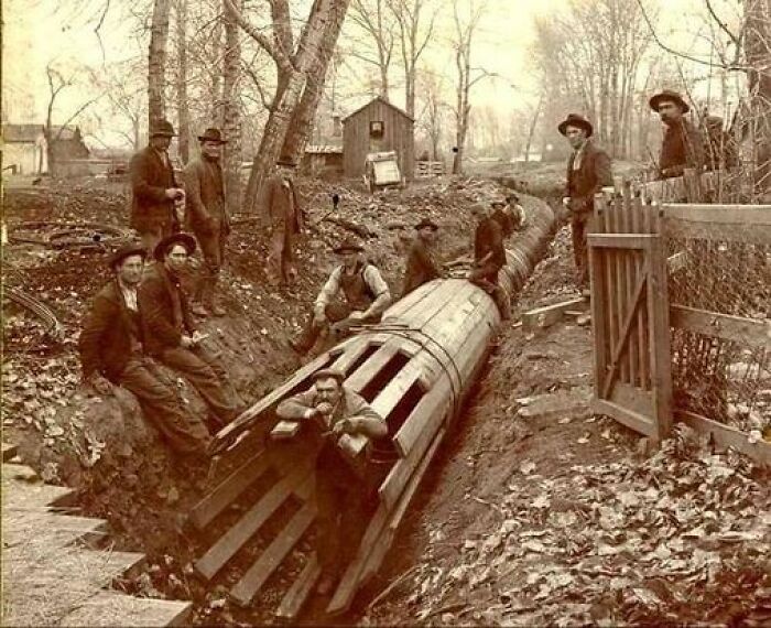 Workmen Laying Wooden Water Pipeline East Of Lewsiton, Idaho, 1891