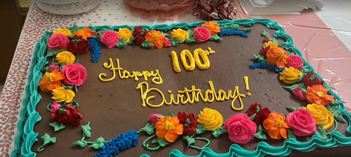 100 Y.O. Born On A Leap Day Throws Incredible 25th Birthday Party On February 29th
