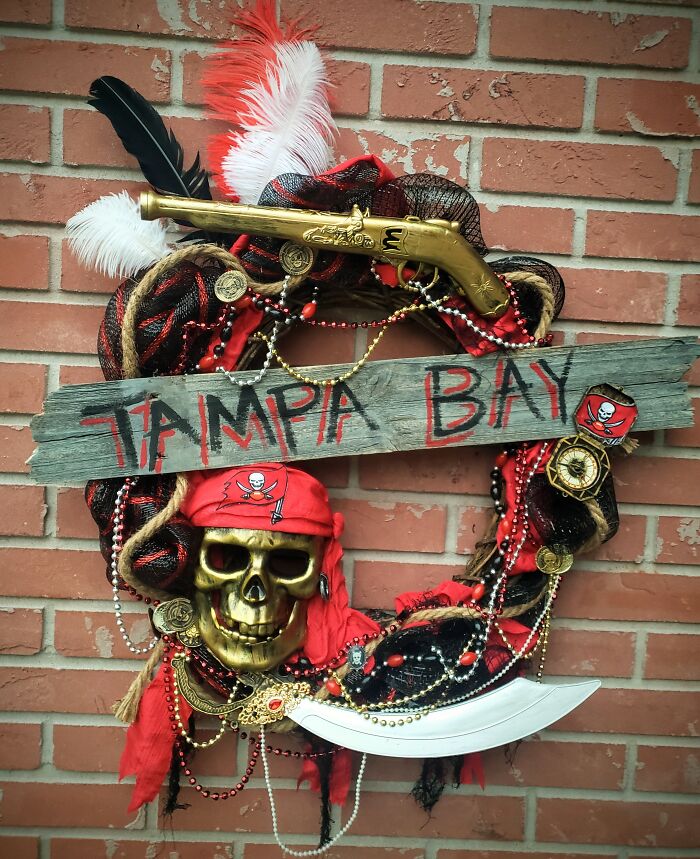 Buccaneers Pirate Wreath