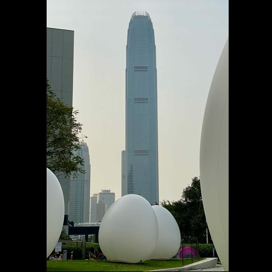 20 Lucky Accidents Captured By Street Photographer Edas Wong (New Pics)