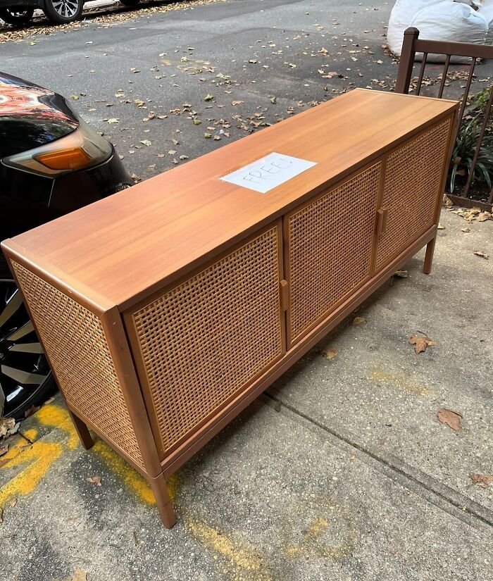 Bring A Friend! 394 Degraw St