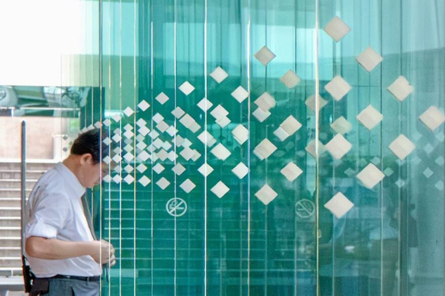 20 Lucky Accidents Captured By Street Photographer Edas Wong (New Pics)