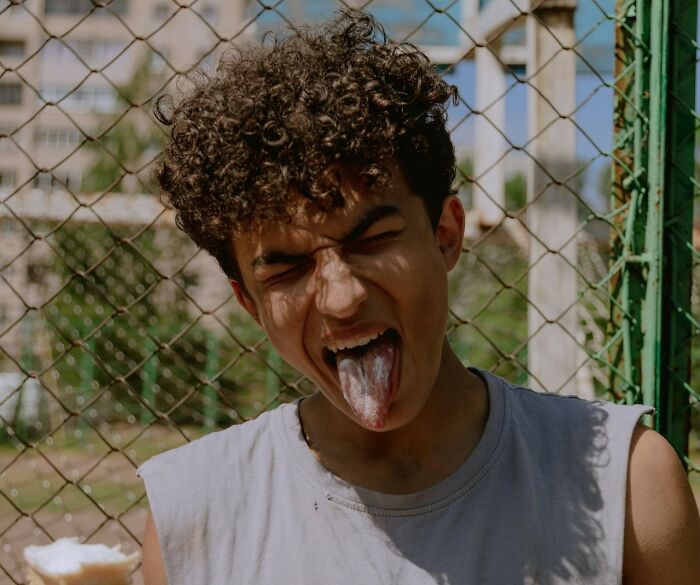 40 People Call Out Highly Cringeworthy Things That Have Snuck Into Everyday Life