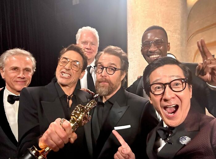 Ke Huy Quan Goes On Epic Selfie Spree With The Big Stars At Oscars 2024