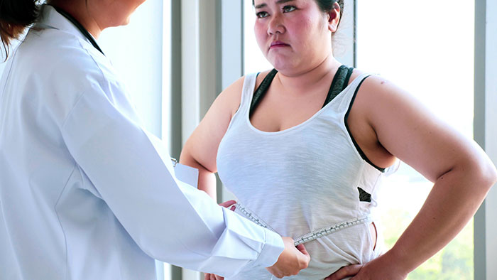 Bride Refuses To Buy Bridesmaid A New Dress Because She Gained Weight, Asks If She's In The Wrong