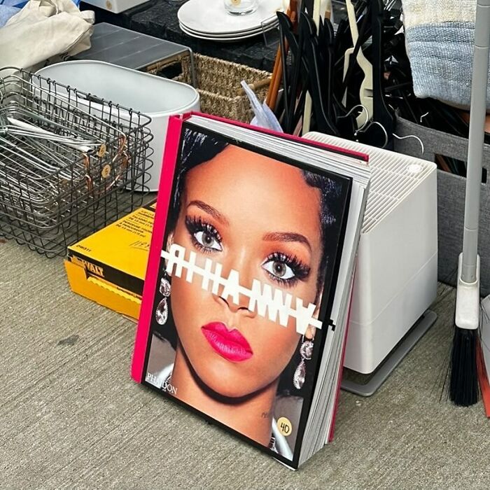 Any Rihanna Stoop Is A Great Stoop. Martense And Rogers (130 Martense)