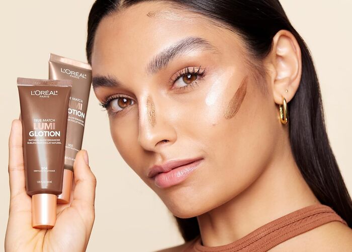 Experience The Radiant Glow With L'oreal Paris Makeup True Match Lumi Glotion: Illuminate Your Skin With A Natural Glow Enhancer And Highlighter Skin Tint!