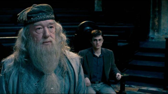 In Harry Potter, Truth Potions Are Known To Exist, Yet Are Never Used In Court. This Is Because Jk Rowling Is A S**t Writer