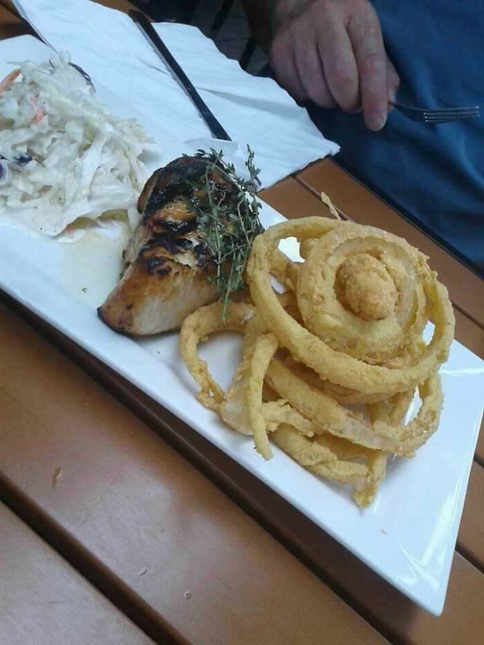 I Ate Fried Onion Rings With A Roasted Chicken Which According To My Friends Looks Like A Dog?!