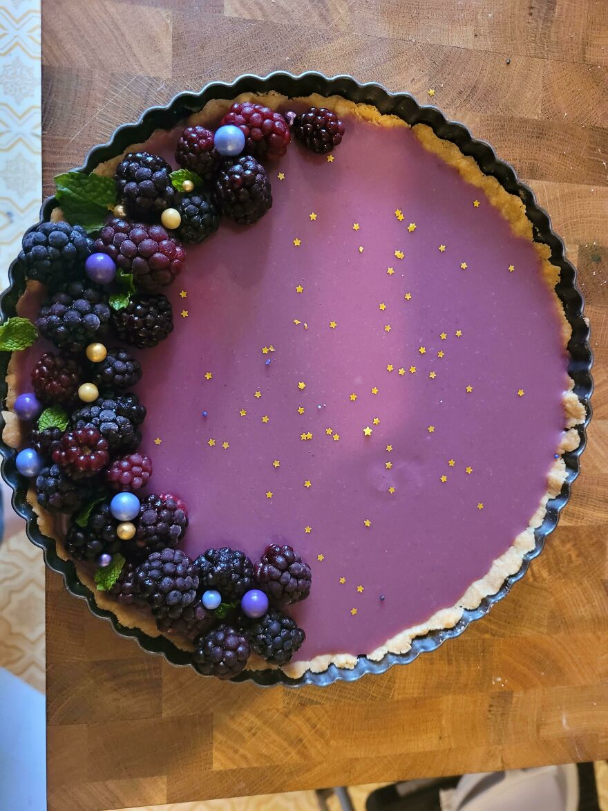Blackberry White Chocolate Tart