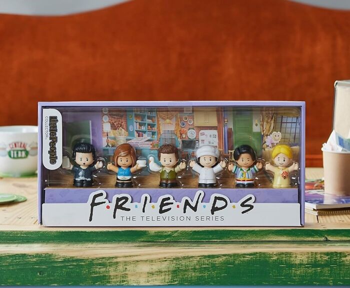  Friends Mini: Collector's Set - Your Fave Six In One Adorable Package!