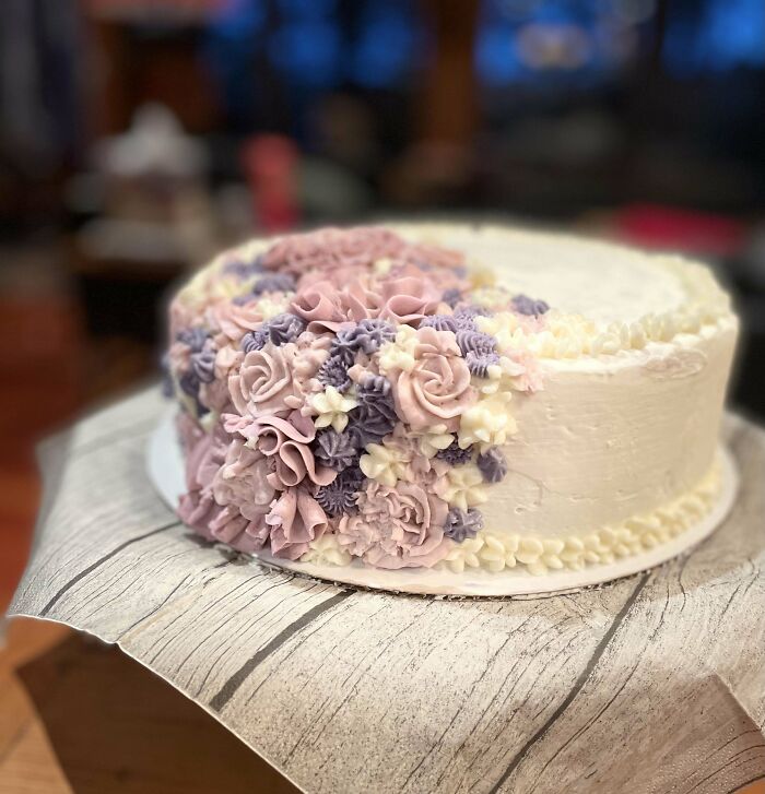 Taught A 12yo How To Decorate Cakes This Week. This Is What She Turned Out As Part Of The Lesson