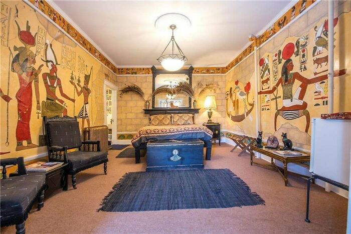 Walk Like An Egyptian