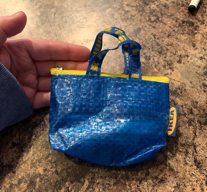 Keep It Together: IKEA Knolig - The Cute Blue Purse For Keys & Coins!