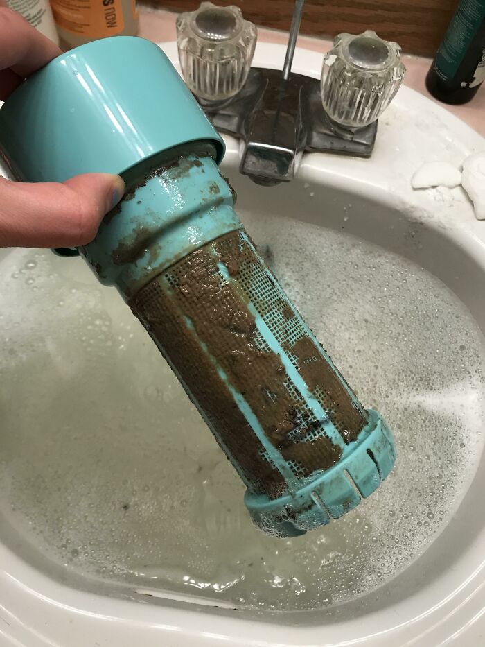 Ever Since I Moved Into The House I’m Renting My Clothes Kept Smelling Bad After I Washed Them And Then I Saw This