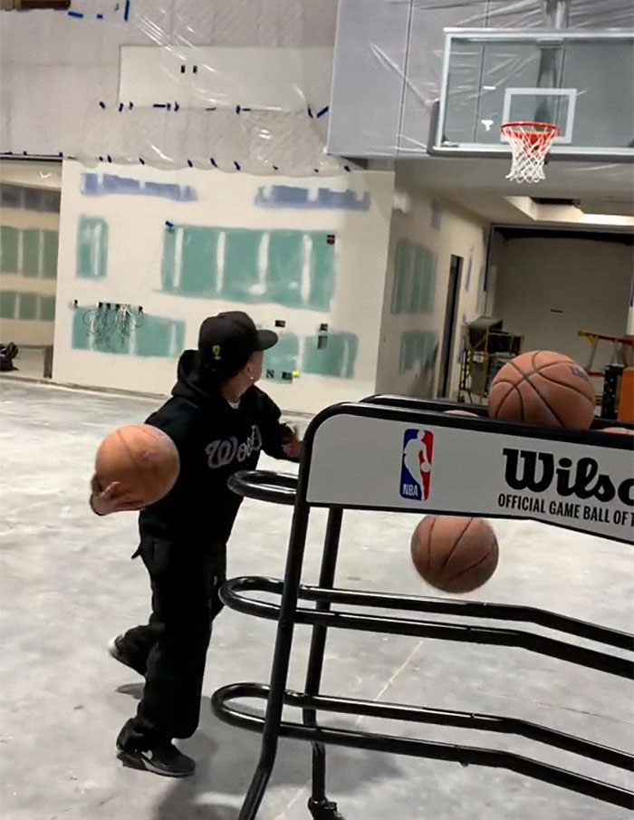 Mayor Promises Action After Teens Go Viral For Breaking Into And Vandalizing $2 Billion Stadium Mayor Promises Action After Teens Go Viral For Breaking Into And Vandalizing $2 Billion Stadium