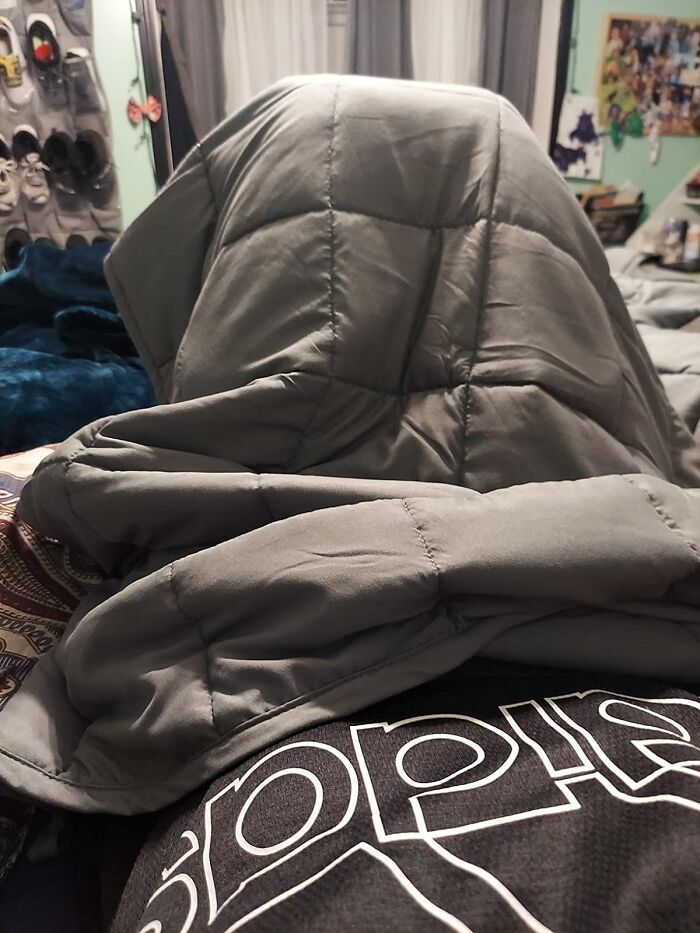 Snuggle Up In Comfort: Waowoo Weighted Blanket For Queen-Sized Relaxation!