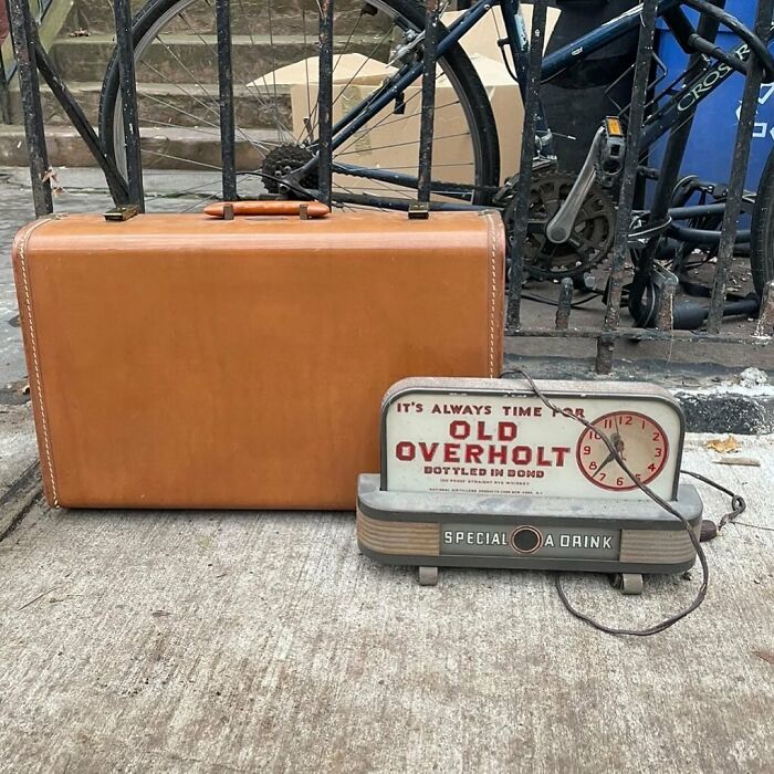 The Vintage Finds Near 241 Cumberland St